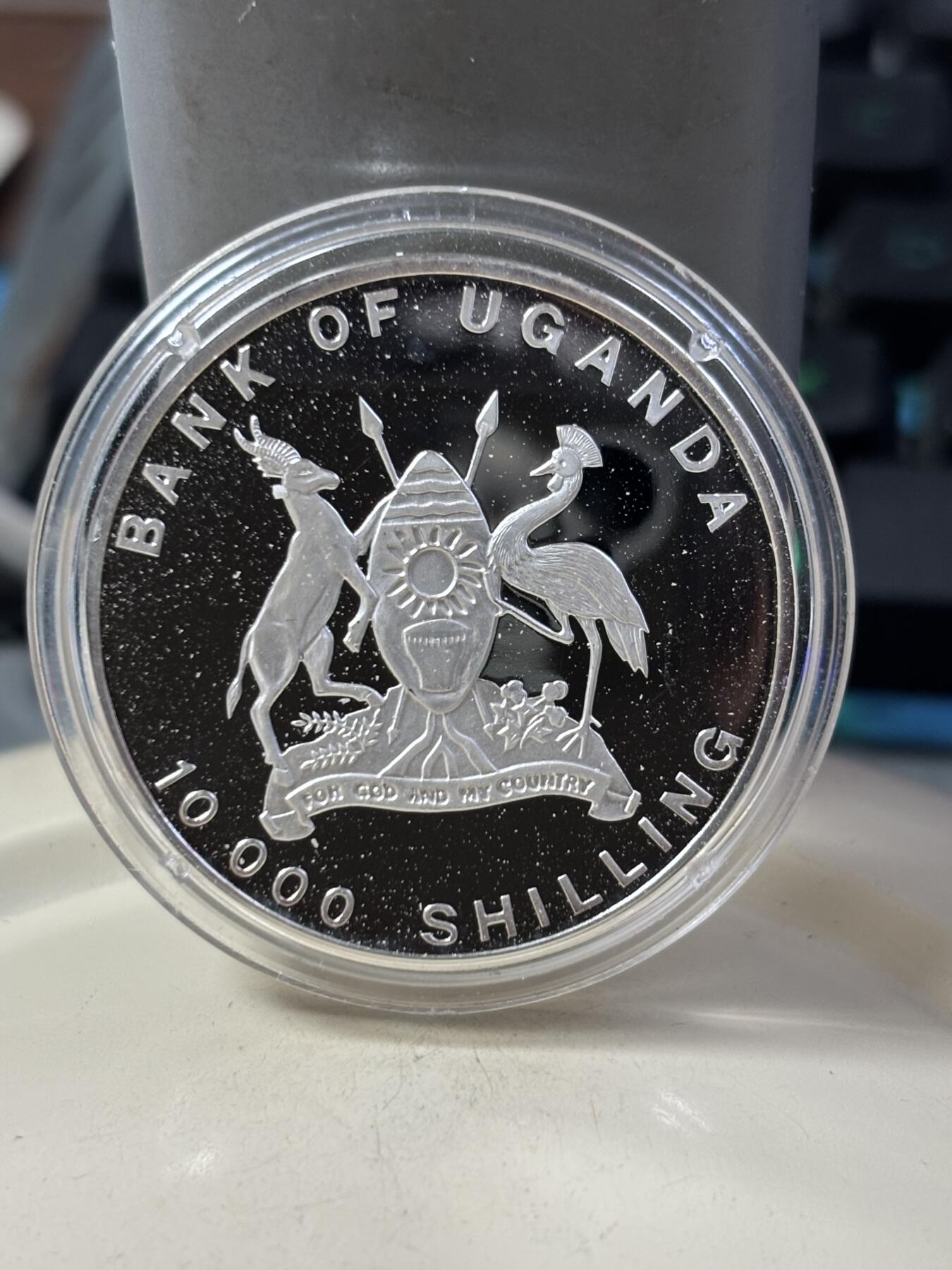 第185期拍卖 乌干达1993年教皇访问20克纪念银币，999银，银价299元