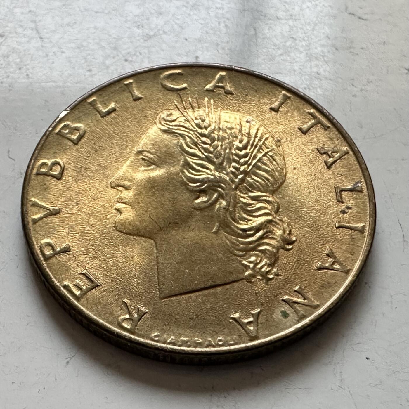 🌹外币初藏🌹🐯2025年第143场  每周二四六晚8️⃣点 接代拍 意大利1958年20里拉 原光 早期齿边