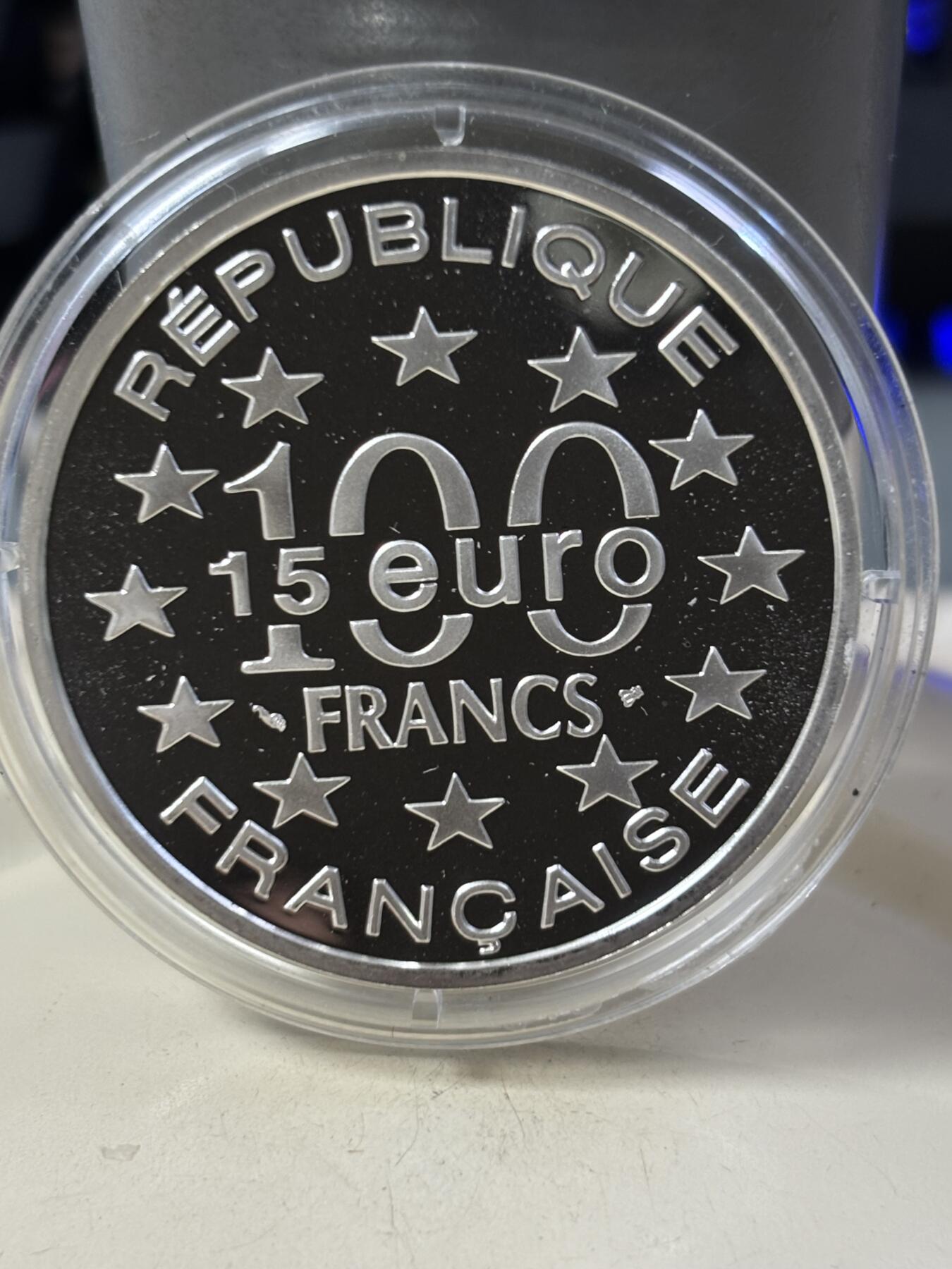 第185期拍卖 法国1996年欧洲经典景点姆斯特丹运河双面值银币，900银，22.2克，银价299元