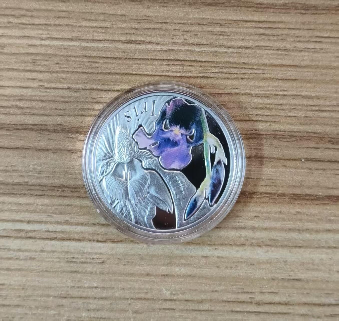 第185期拍卖 白俄罗斯2013, 世界美丽之花系列-鸢尾花, 双面彩色精制银币. 盒证全，鸢尾花又称彩虹花，浪漫自由之花，法兰西国花