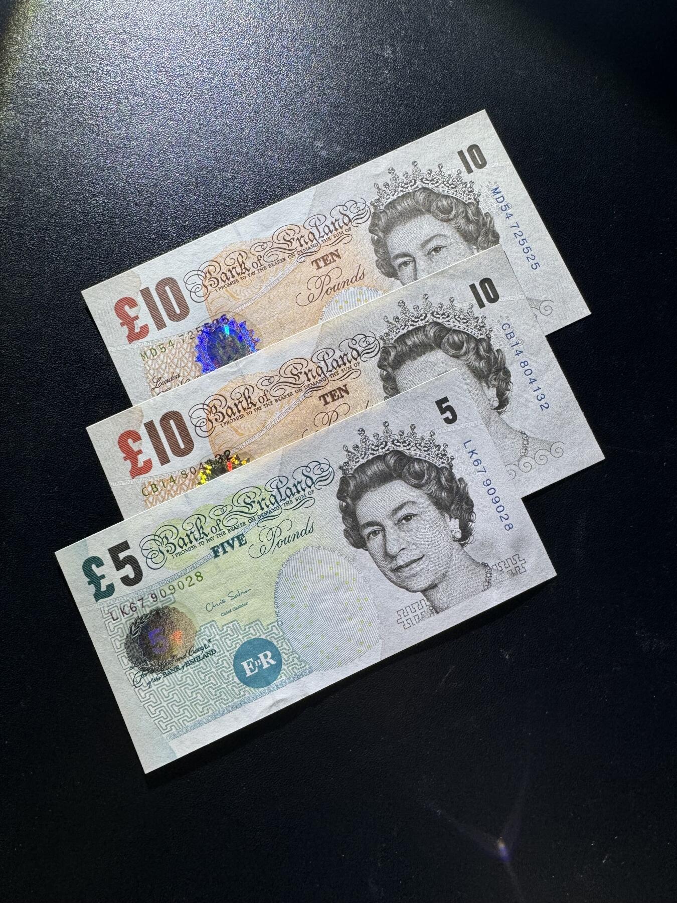 【外币出坑】0元0佣金起拍 无保留价 英国F序列 5磅 10磅 全新Unc 共3枚