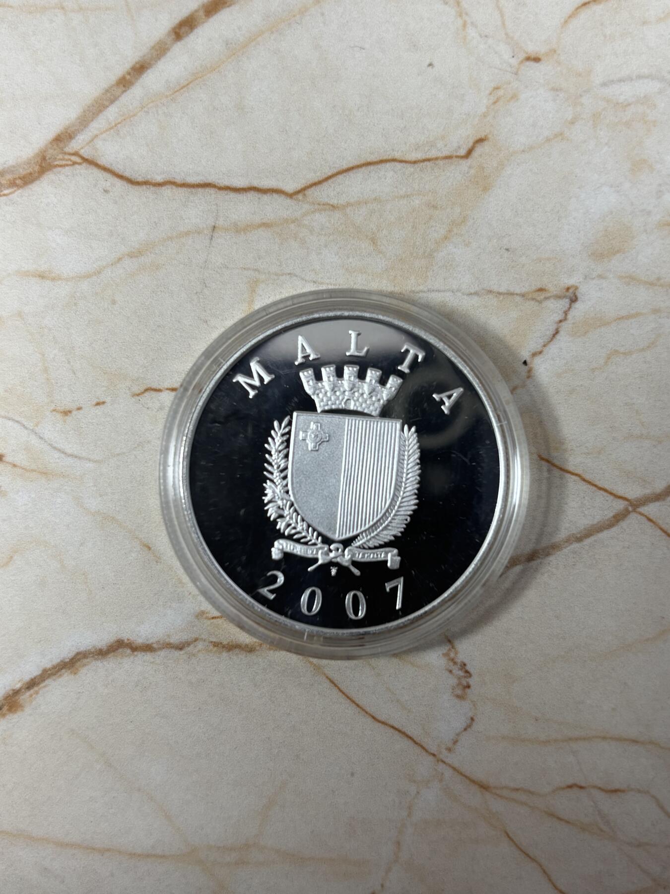第185期拍卖 马耳他2007年马耳他骑士团大首领瓦莱特5里拉精制纪念银币，925银，27克，银价374元