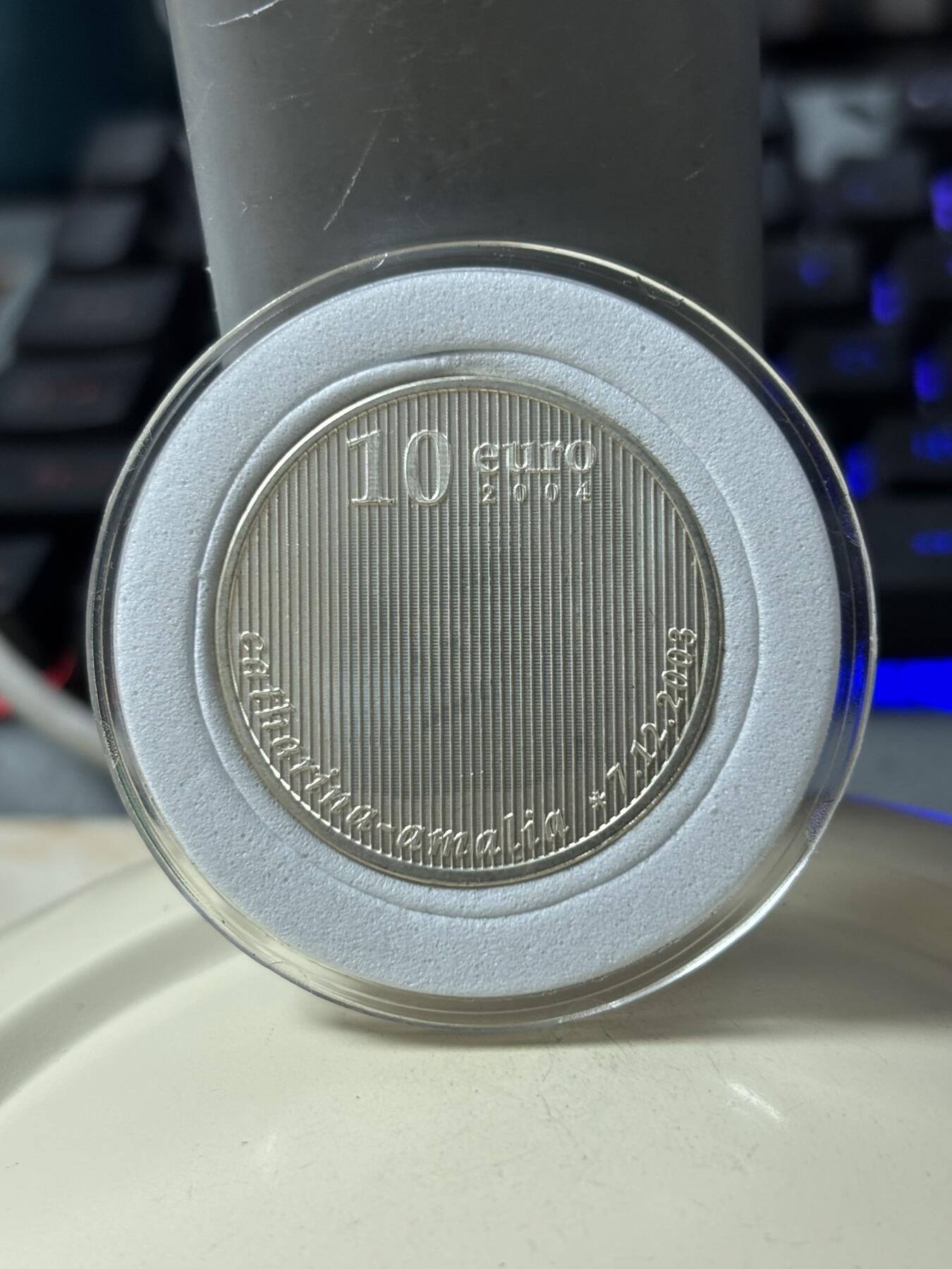 第185期拍卖 荷兰2004年公主诞生10欧元银币，17.8克，925银，银价246元