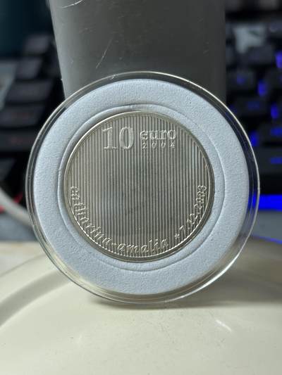 第185期拍卖 - 荷兰2004年公主诞生10欧元银币，17.8克，925银，银价246元