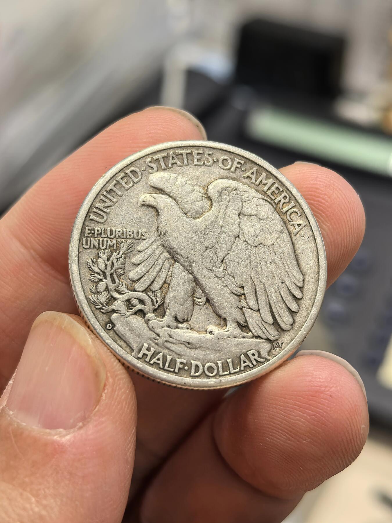 博洋堂世界钱币拍卖第153期（全场包邮） 美国1938年D版半美元，铸量仅仅只有49万枚，比1940年代那些几千万铸量的少太多了！ XF-40分的PCGS官网指导价200美元，十分罕见的版别，国内市场少有，机会难得，不容错过