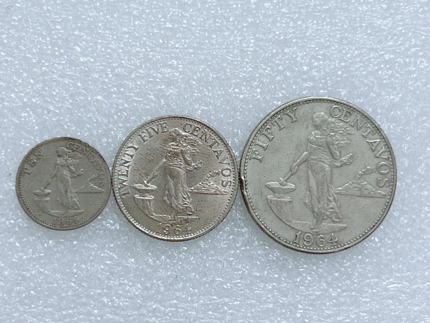 第一海外回流一元起拍收藏 散集专场  第278期 菲律宾196年火山女神版10-50分硬币 3枚