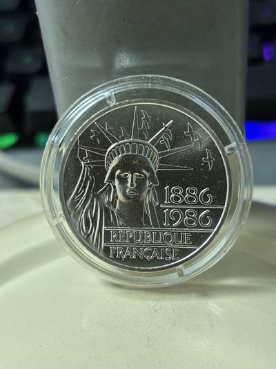 第185期拍卖 - 法国1986年自由女神加厚30克磨砂版本纪念银币，900银，银价404元