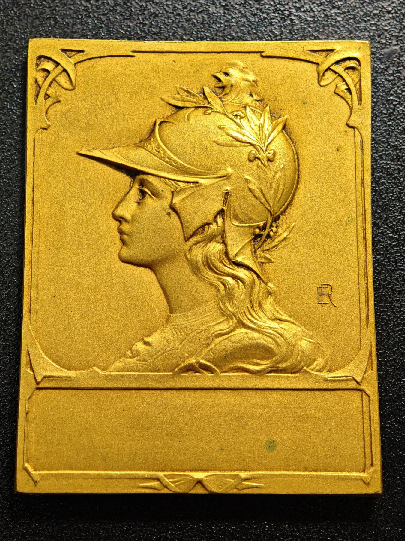 【德藏】世界币章拍卖第158期（拍品征集中~欢迎藏友联系） 法国新艺术时期雅典娜玛丽安娜拟人化主题镀金矩形纪念铜章未刻字奖章  直径约：46.4mm×60.2mm；重约：75g