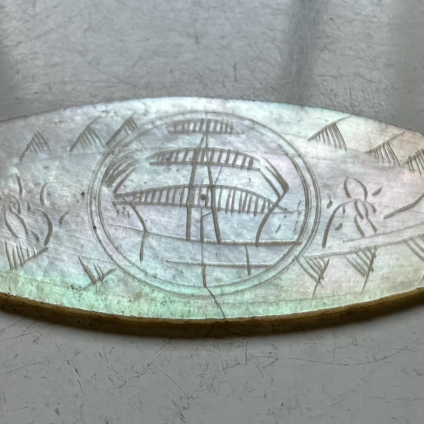 🌹外币初藏🌹🐯2025年第143场  每周二四六晚8️⃣点 接代拍 欧洲早期贝母筹码 代币 有手工刻花 保存完整