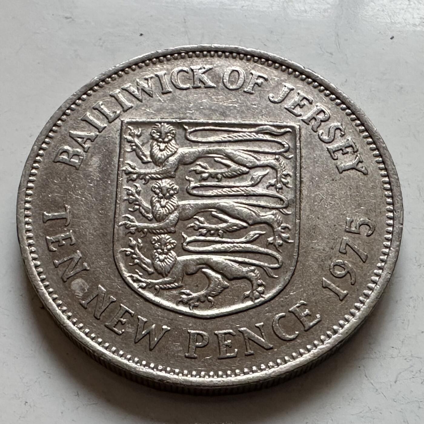 🌹外币初藏🌹🐯2025年第143场  每周二四六晚8️⃣点 接代拍 泽西岛1975年10便士