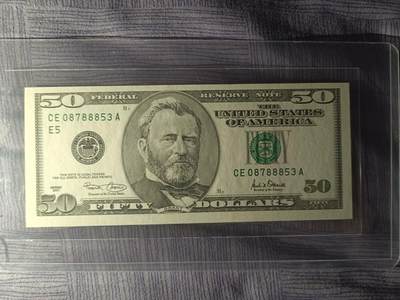 2001年（稀有年份）大头50，全新有一次轻微潮斑（非黄斑），豹子身8，需要直接购买可禾厶 - 2001年（稀有年份）大头50，全新有一次轻微潮斑（非黄斑），豹子身8，需要直接购买可禾厶