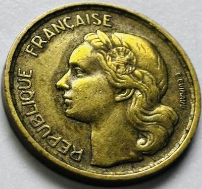 文馨钱币收藏第 286 场，圣诞节专场【 长期接收代拍品低至 0 佣金】 - 铜光美品 1955 年法兰西第四共和国 第五版本  10 法郎铜币