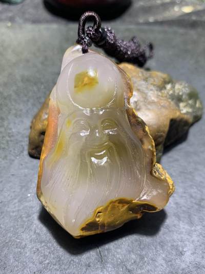 精美天然原皮马达加斯加玛瑙雕刻寿星吊坠(把件)一个， - 精美天然原皮马达加斯加玛瑙雕刻寿星吊坠(把件)一个，