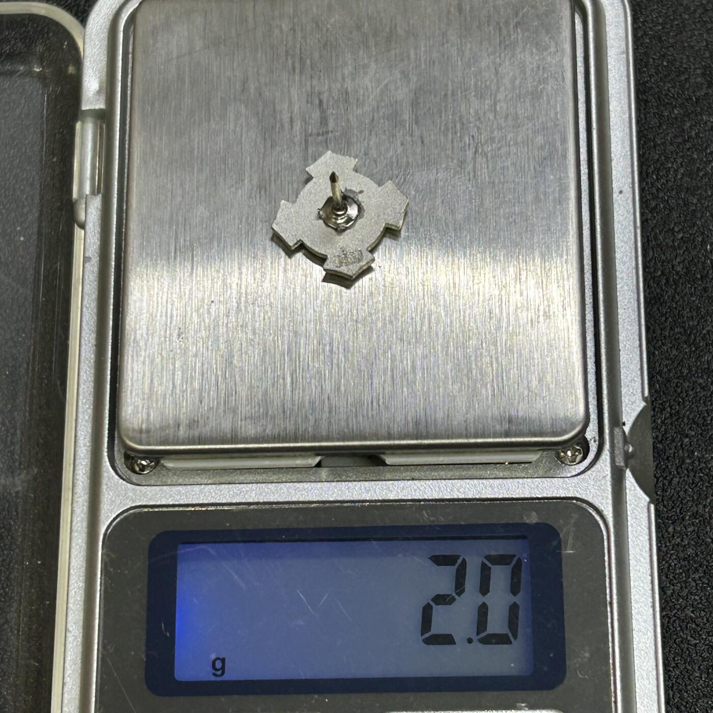 西秦中古拍卖第六十九期 日本红十字银色有功章 银制带银标 重2克