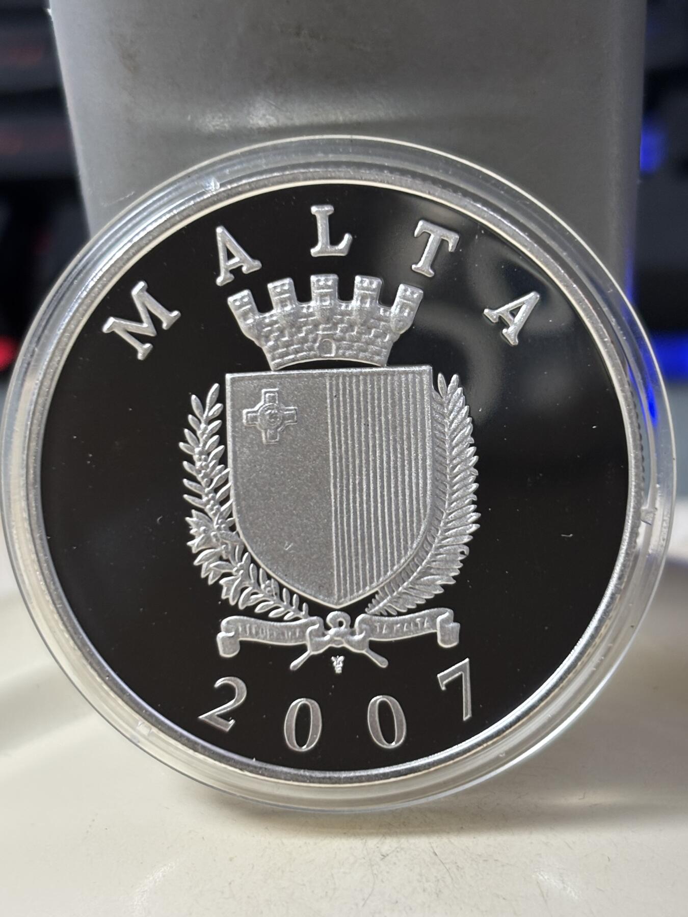 第185期拍卖 马耳他2007年马耳他骑士团大首领瓦莱特5里拉精制纪念银币，925银，27克，银价374元