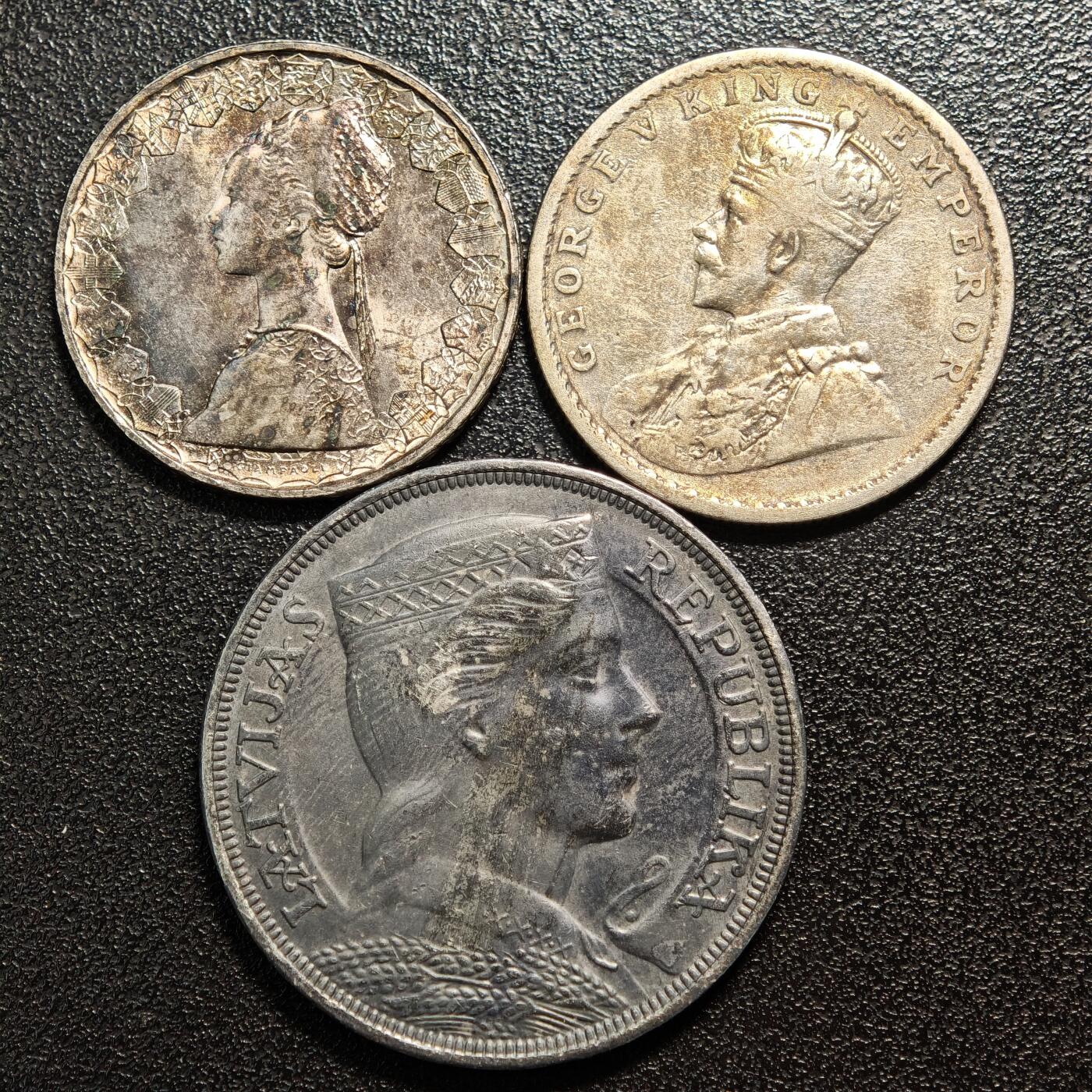 【德藏】世界币章拍卖第158期（拍品征集中~欢迎藏友联系） 3枚一组 1931年 拉脱维亚女神5拉特银币 及 1964年 意大利女神帆船500里拉银币 及 1913年 英属印度1卢比银币 详细尺寸请看拍品介绍