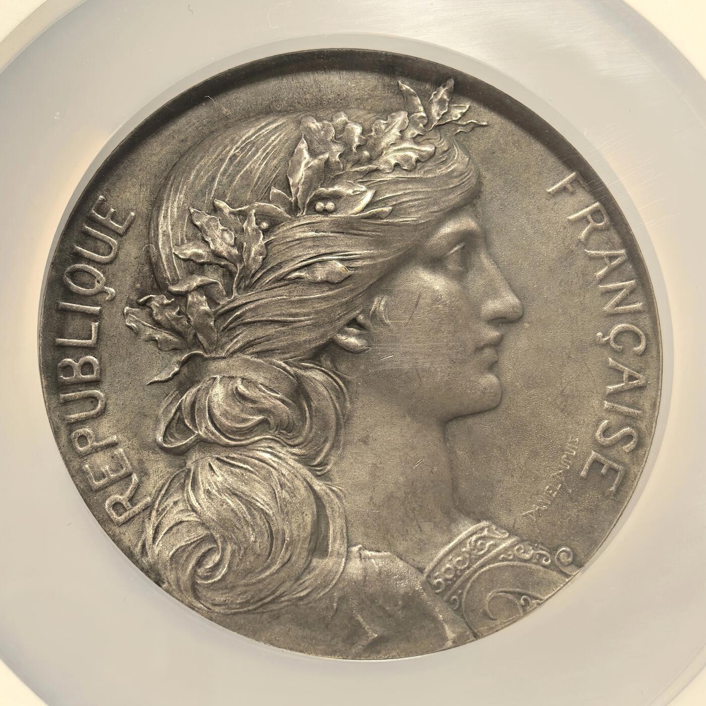 博洋堂世界钱币拍卖第153期（全场包邮） NGC MS64 法国1919年纪念一战巨大铜镀银章，69mm的玛丽安奴高浮雕非常震撼！