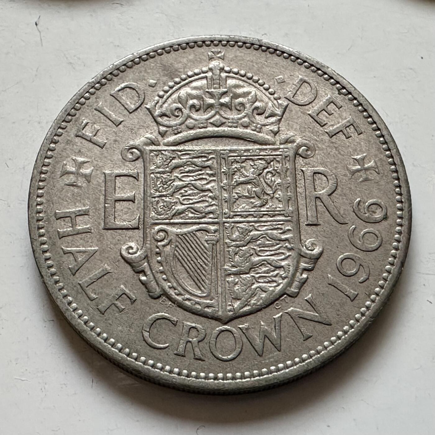 🌹外币初藏🌹🐯2025年第143场  每周二四六晚8️⃣点 接代拍 英国1966年半克郎 