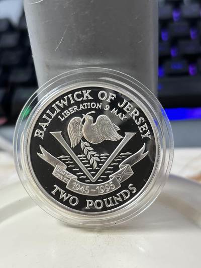 第185期拍卖 - 泽西1995年二战胜利50周年纪念银币，28.28克，925银，391.1元