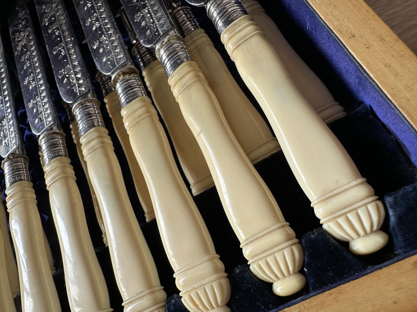 【俄甄集藏】2026年(046)01-07 星期三 晚 19:30 全场包邮