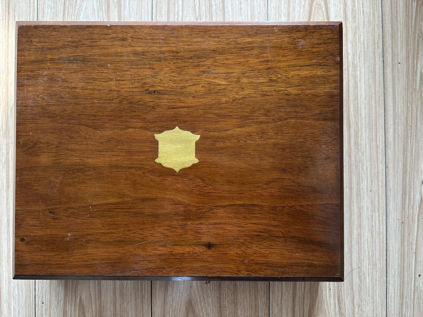 【俄甄集藏】2026年(046)01-07 星期三 晚 19:30 全场包邮