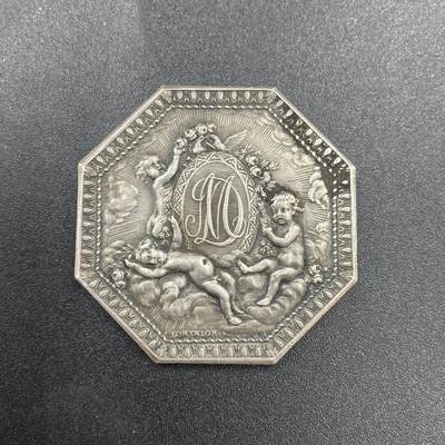 「木头集藏」“冬至雅藏”——章牌精品专场！ - 法国爱与婚姻八角银章，直径：34mm，15.6 g，边铭：丰饶角 1 ARGENT，品相不错。