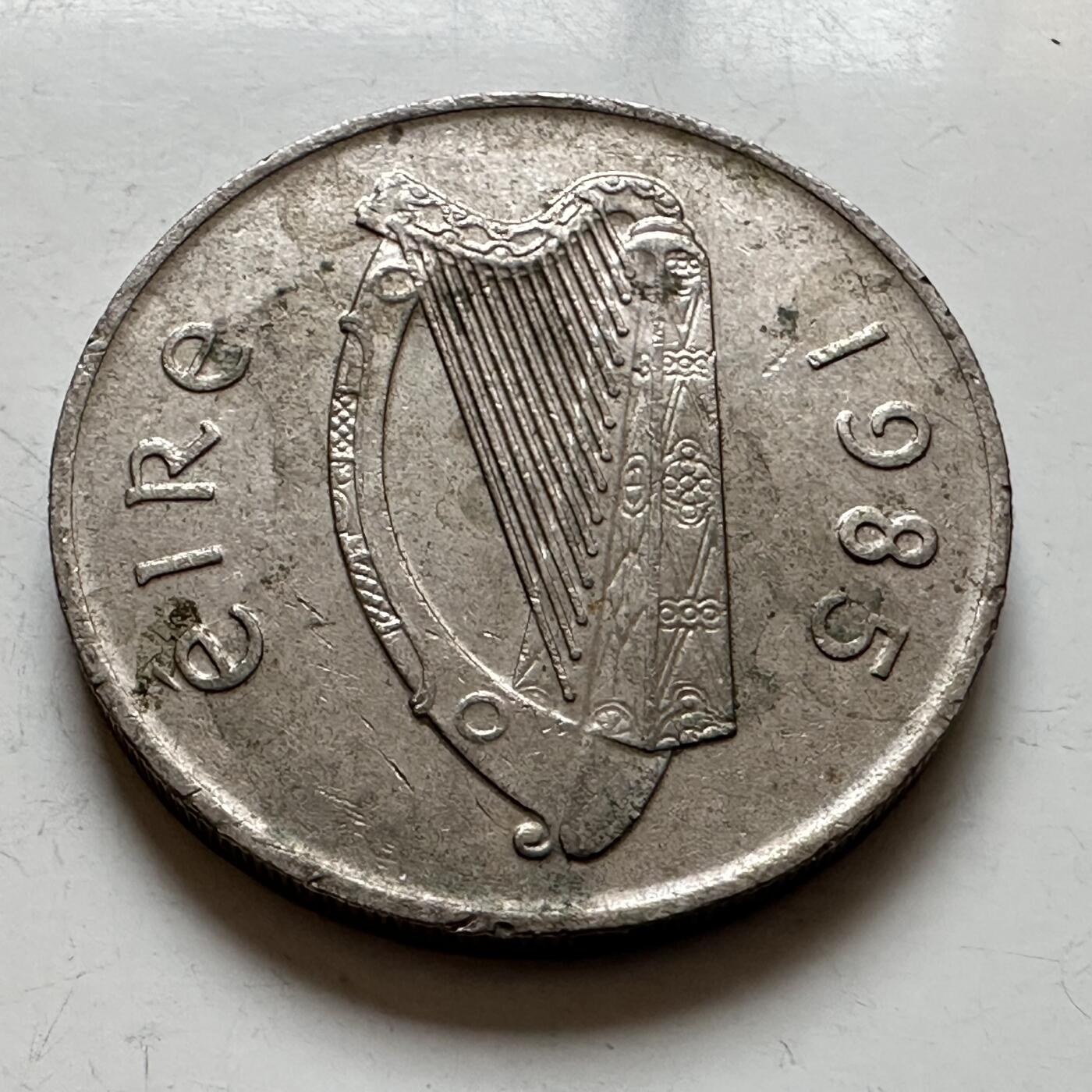 🌹外币初藏🌹🐯2025年第143场  每周二四六晚8️⃣点 接代拍 爱尔兰1985年10便士