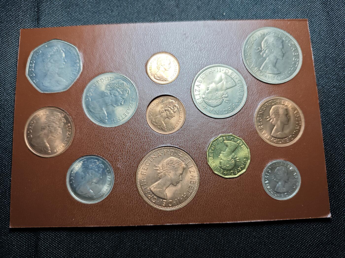 KK钱币收藏小铺 《套币 好品/批量散币专场》  2月预留时间 周末发货  英国大小面值一套 好品