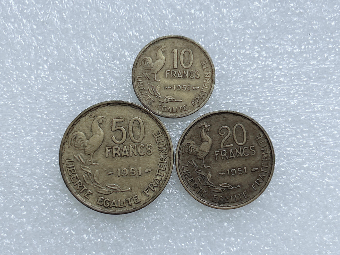 第一海外回流一元起拍收藏 散集专场  第278期 法国1951年高卢鸡2硬币3枚套