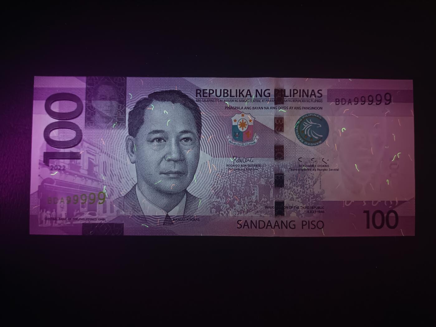 2025十二月第四期，总209期 菲律宾2022年100比索UNC倒置全同号99999，罗哈斯总统和马荣火山