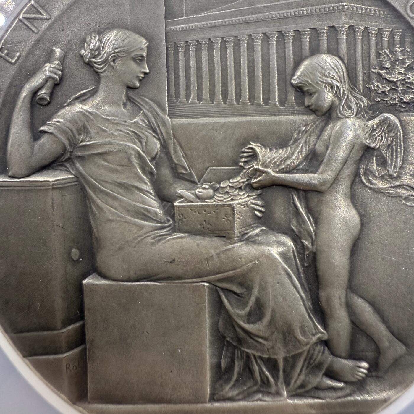 「木头集藏」“冬至雅藏”——章牌精品专场！ O.Roty～1898年法国巴黎股票经纪人大版银章 ，MS 63，直径：50mm ,名家代表作品，品相很不错，同款收藏佳品。