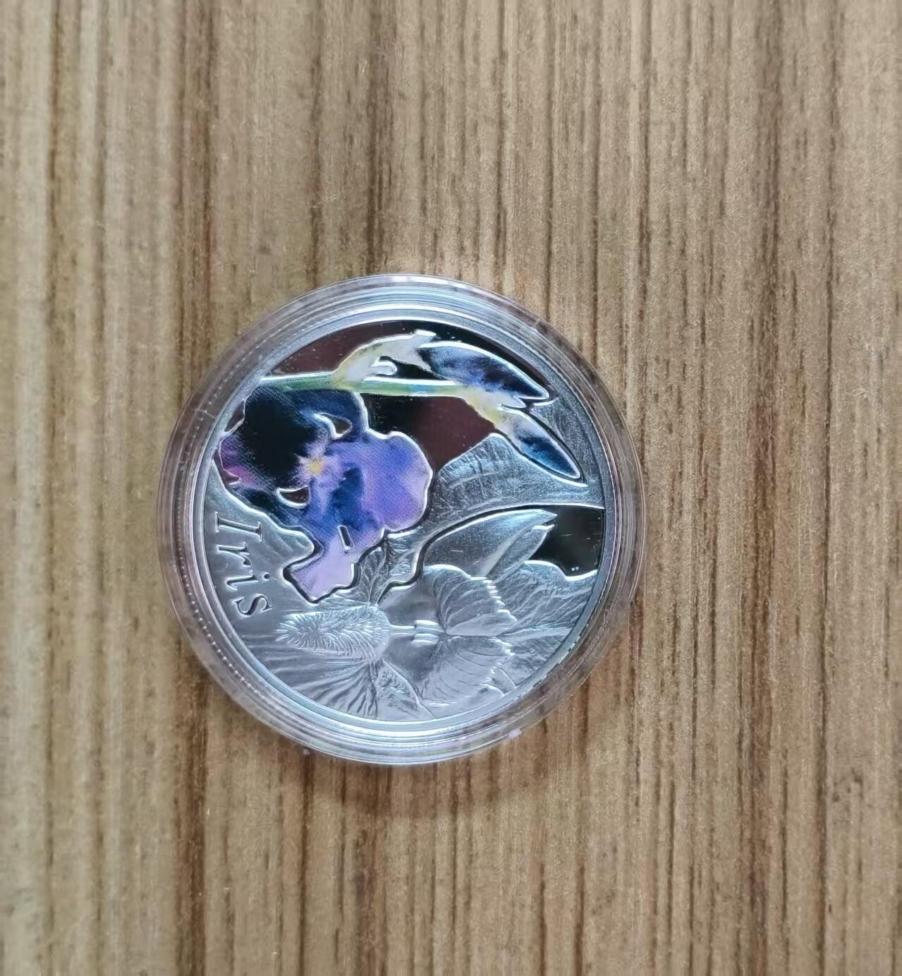 第185期拍卖 白俄罗斯2013, 世界美丽之花系列-鸢尾花, 双面彩色精制银币. 盒证全，鸢尾花又称彩虹花，浪漫自由之花，法兰西国花