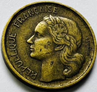 文馨钱币收藏第 286 场，圣诞节专场【 长期接收代拍品低至 0 佣金】 - 铜光美品 1953 年法兰西第四共和国 第六版本 B 厂（斯特拉斯堡造币厂）  10 法郎铜币