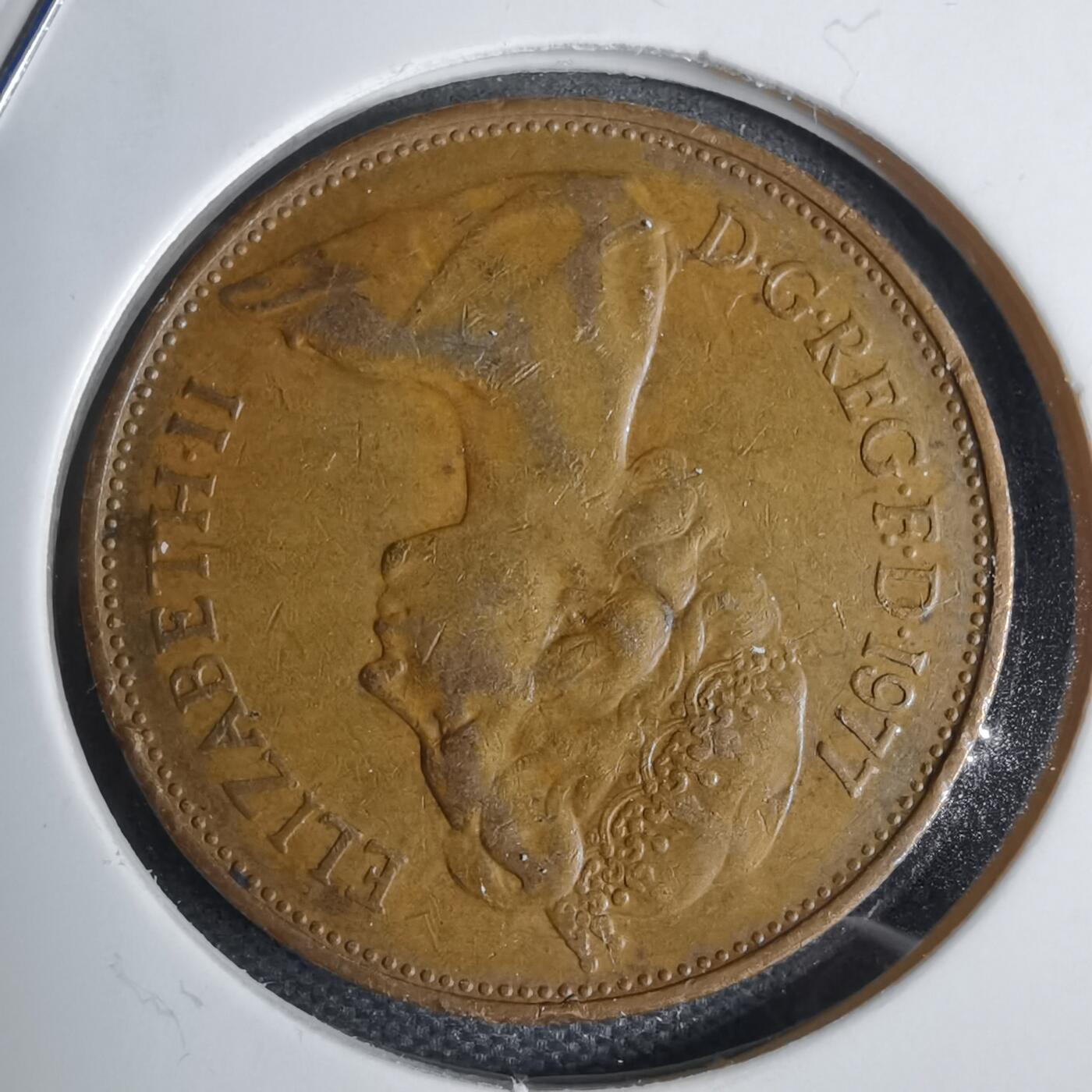 沼泽如烟--第938场 英国1977年二便士