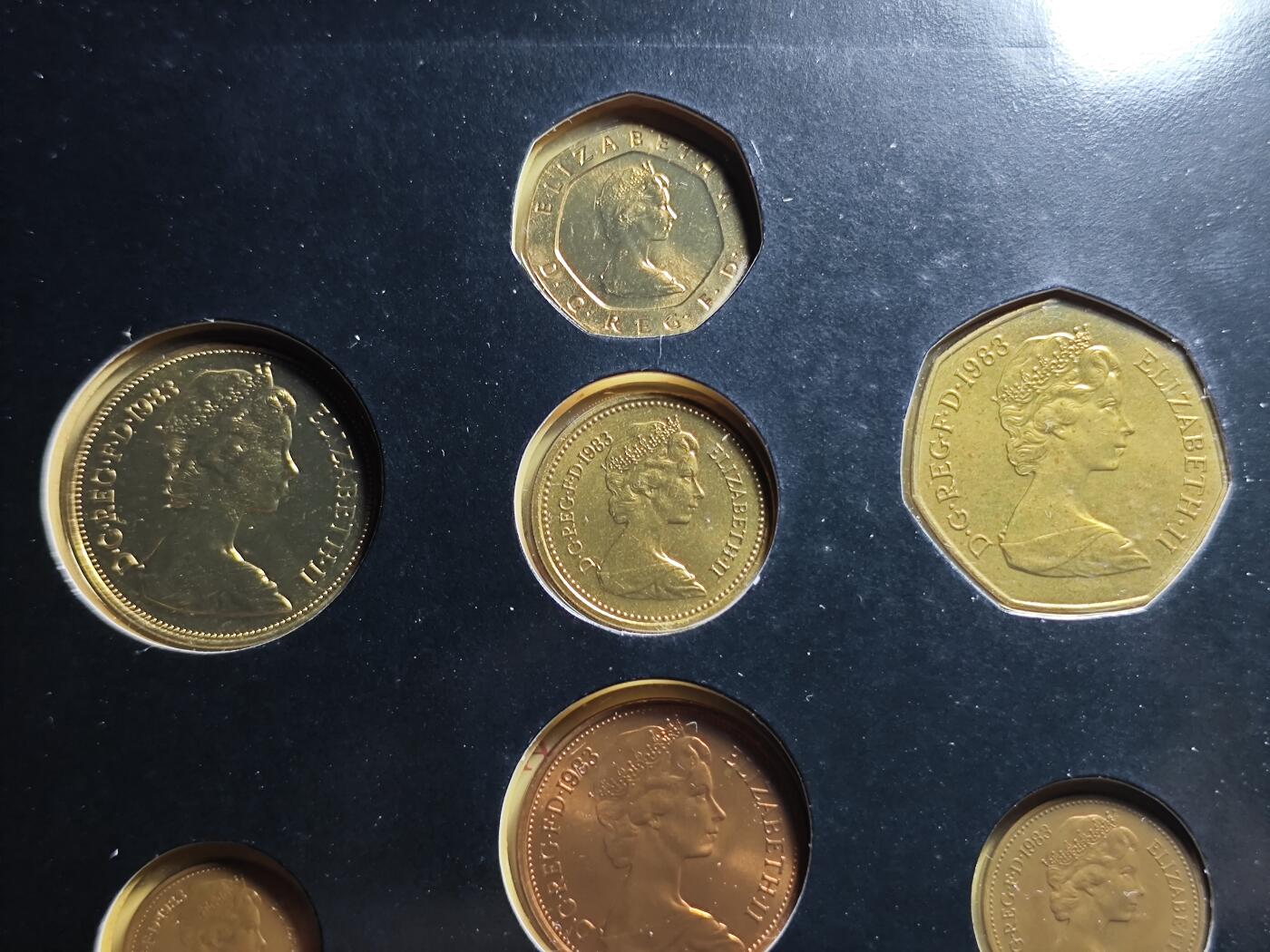 KK钱币收藏小铺 《套币 好品/批量散币专场》  2月预留时间 周末发货  1983英国清年大小面值套币