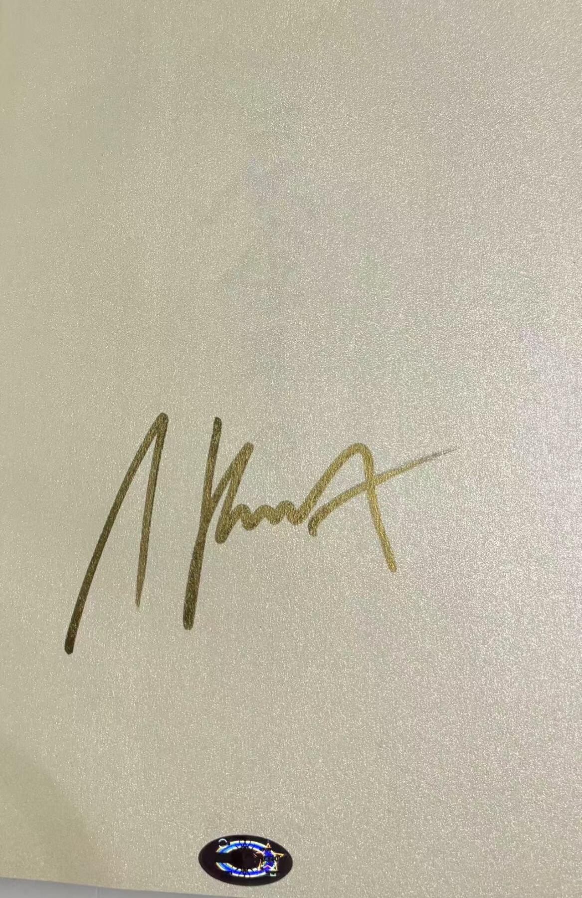 零元拍：高分电视剧庆余年原著小说《庆余年》四册一套，由作者：猫腻，男主张若昀，女主李沁，亲笔签名小说集。