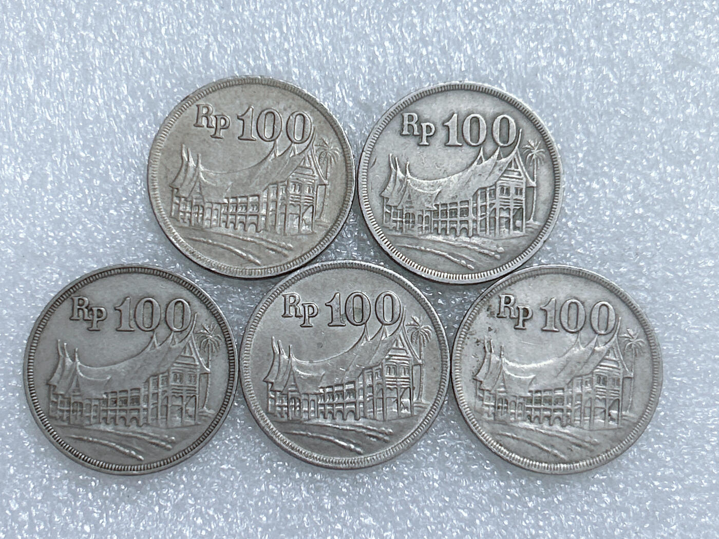 第一海外回流一元起拍收藏 散集专场  第278期 印度尼西亚1973年100卢比硬币 5枚