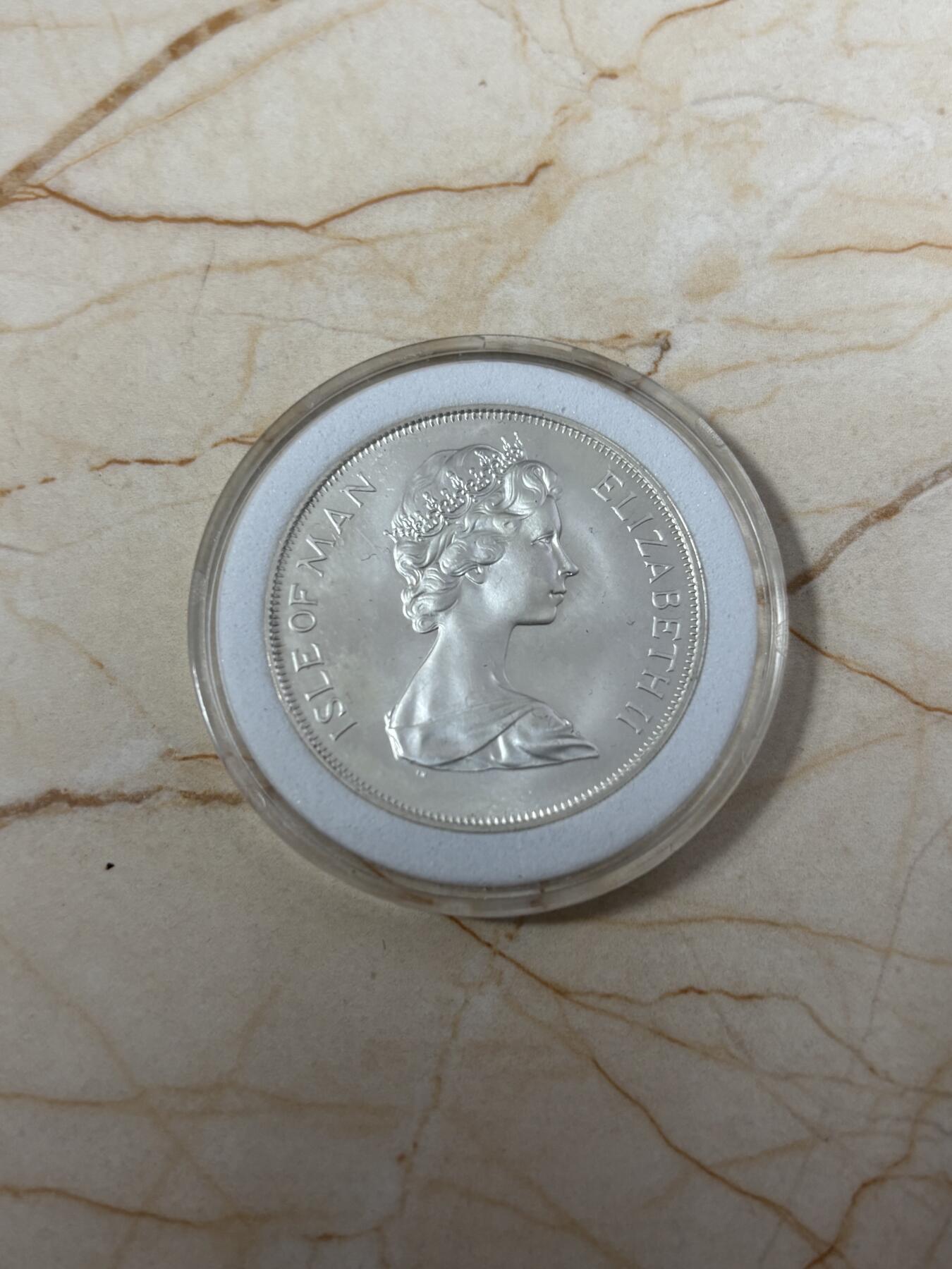 第185期拍卖 马恩岛1978年动物鸟类纪念银币，925银，28.28克。银价391元