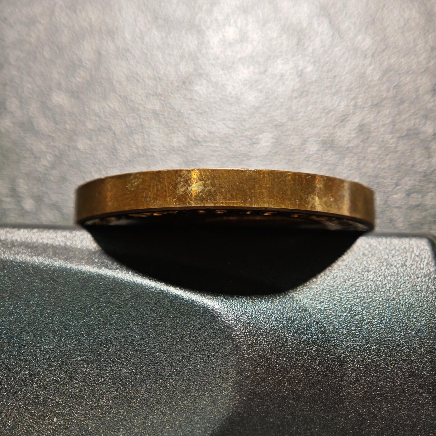 【德藏】世界币章拍卖第158期（拍品征集中~欢迎藏友联系） 1969年 英国查尔斯王子威尔士亲王授勋纪念铜章 是为纪念查尔斯在威尔士卡那封城堡受封威尔士亲王而发行的官方纪念章 直径约：31.8mm；重约：26.1g