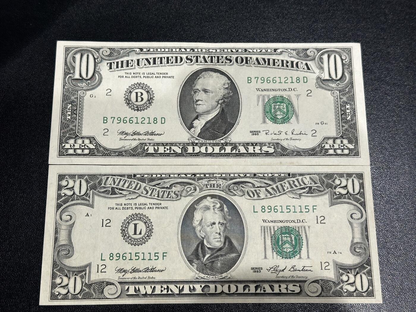 《外钞收藏家》第五百九十五期（优品场）（本平台长期征集拍品、欢迎藏友们联系合作）