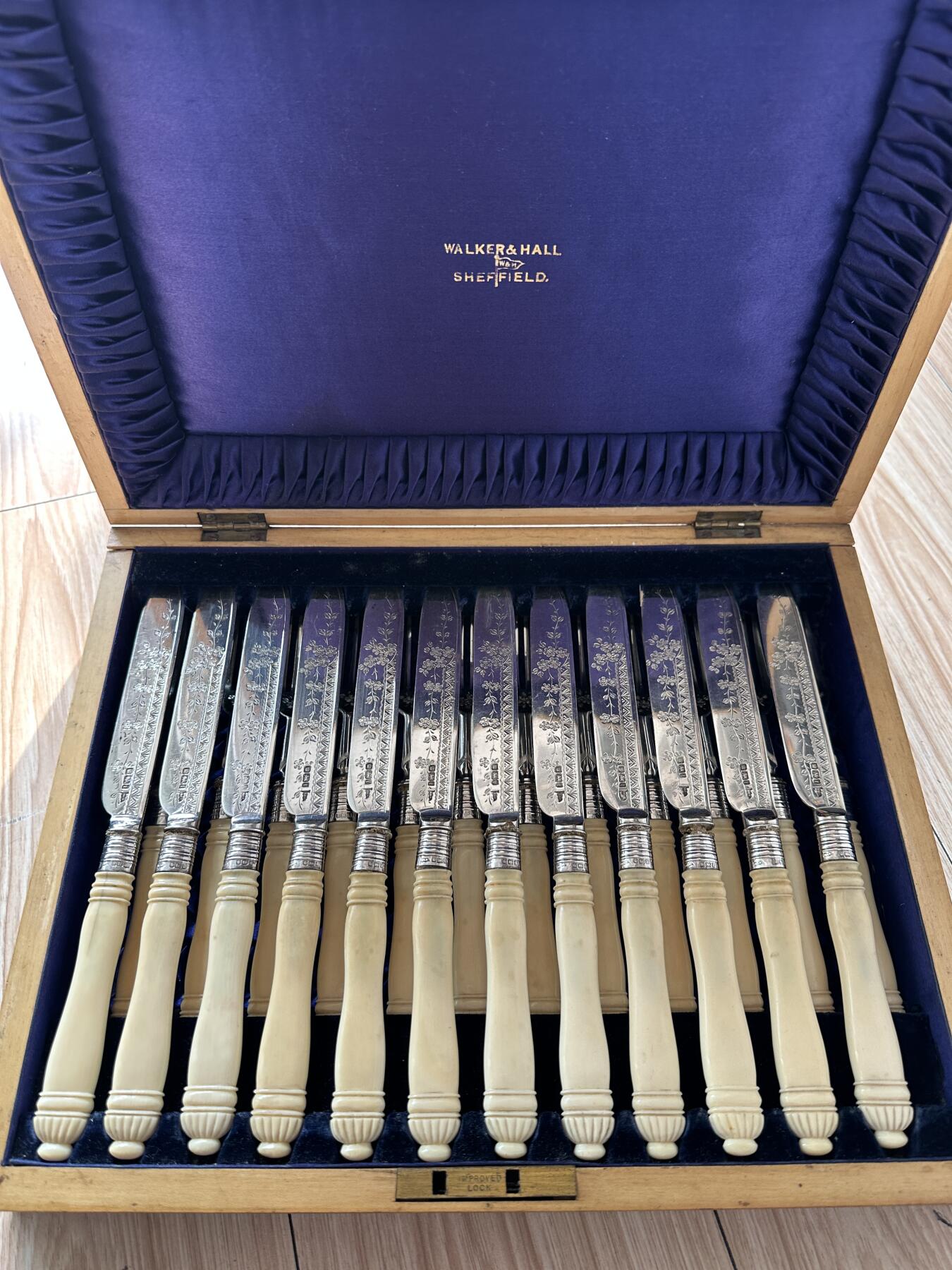 【俄甄集藏】2026年(046)01-07 星期三 晚 19:30 全场包邮