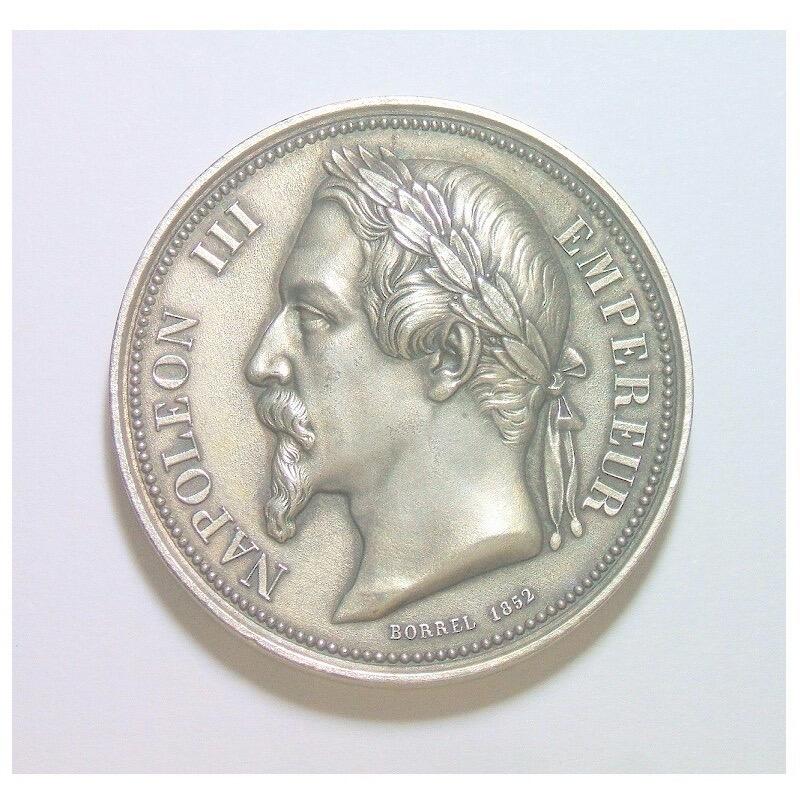 法国1852年 拿破仑三世高浮雕精制大镀银章 40MM