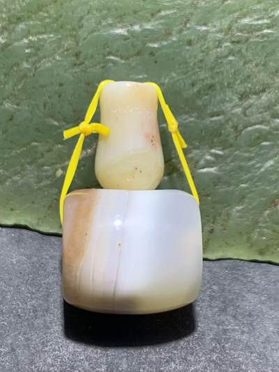 精美高玉化缠丝玛瑙随形佛头三通一套 - 精美高玉化缠丝玛瑙随形佛头三通一套