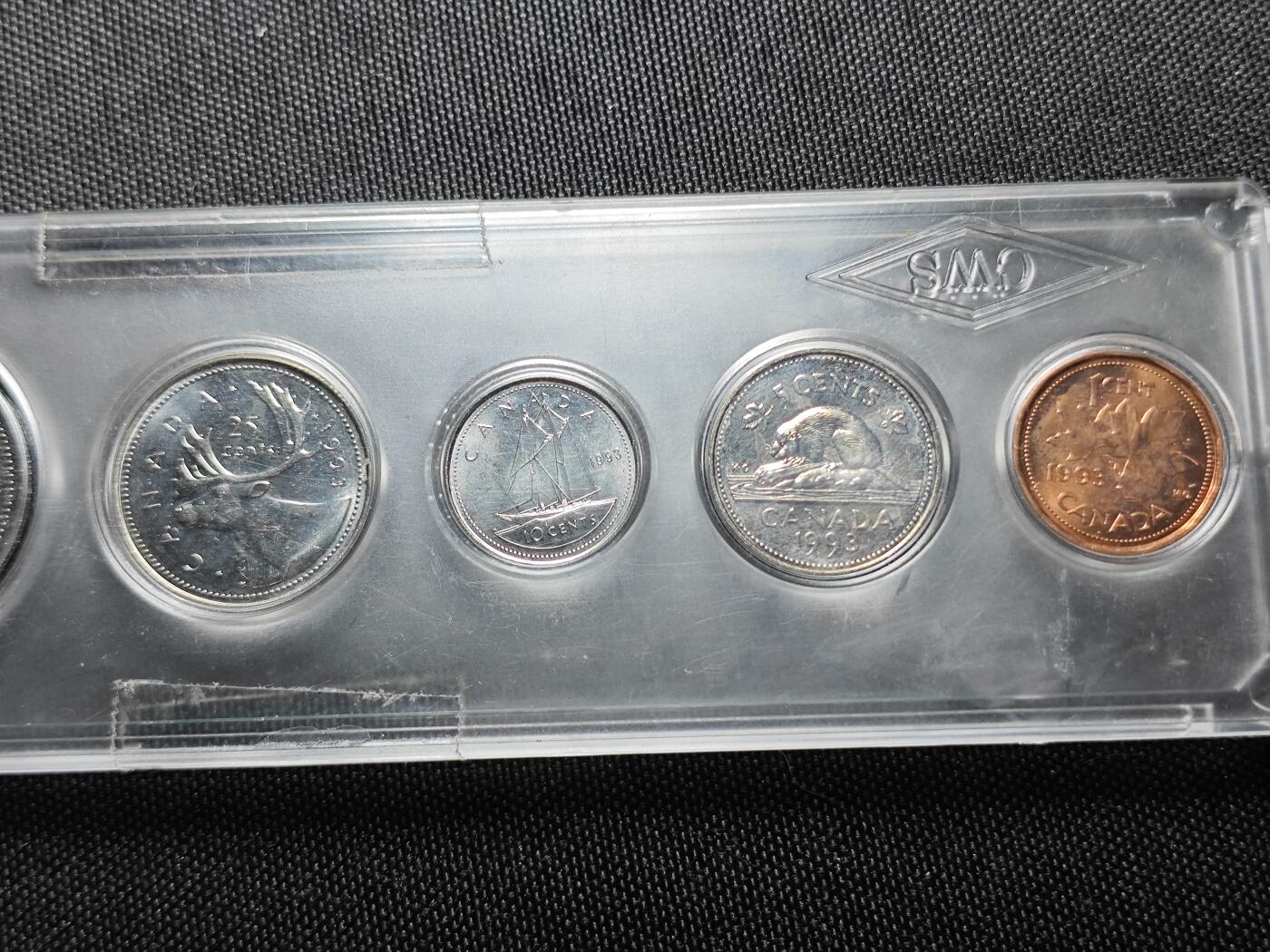 KK钱币收藏小铺 《套币 好品/批量散币专场》  2月预留时间 周末发货  1993加拿大大小面值清年一套