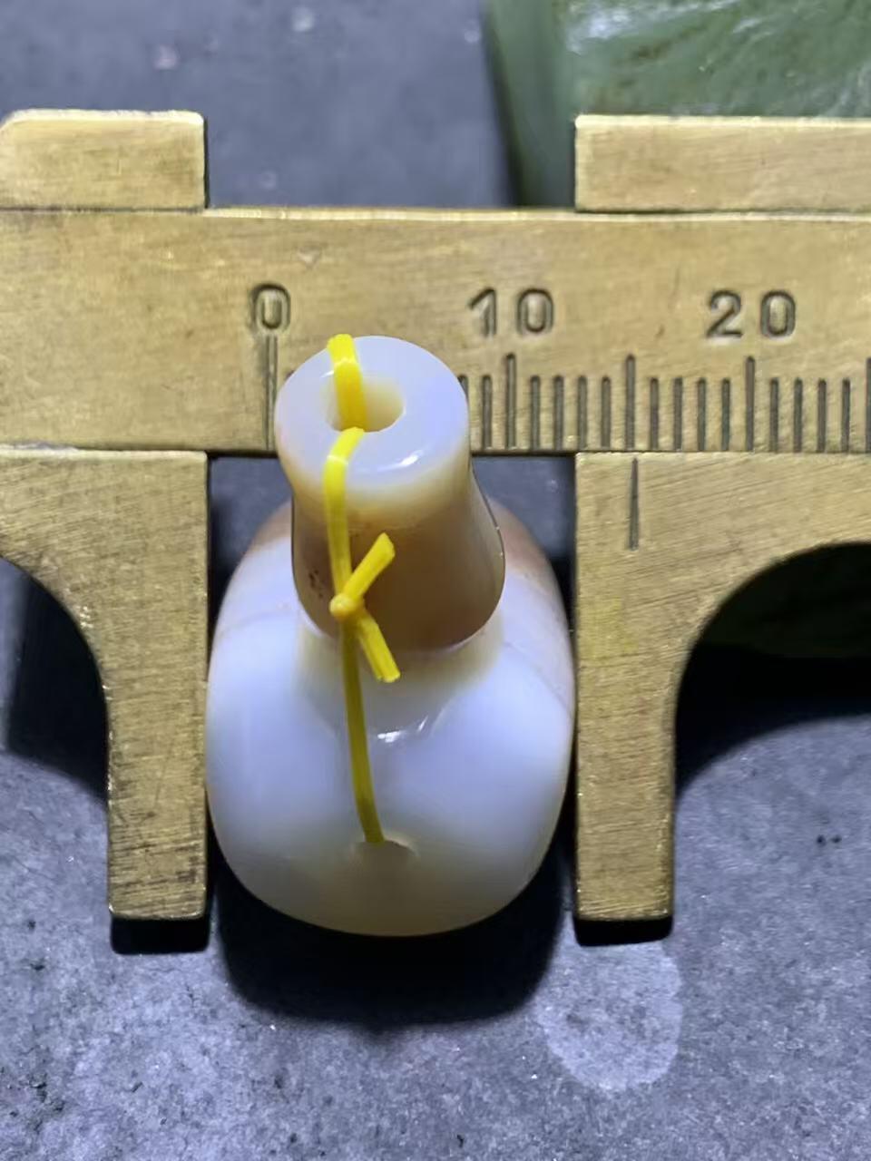 精美高玉化缠丝玛瑙随形佛头三通一套