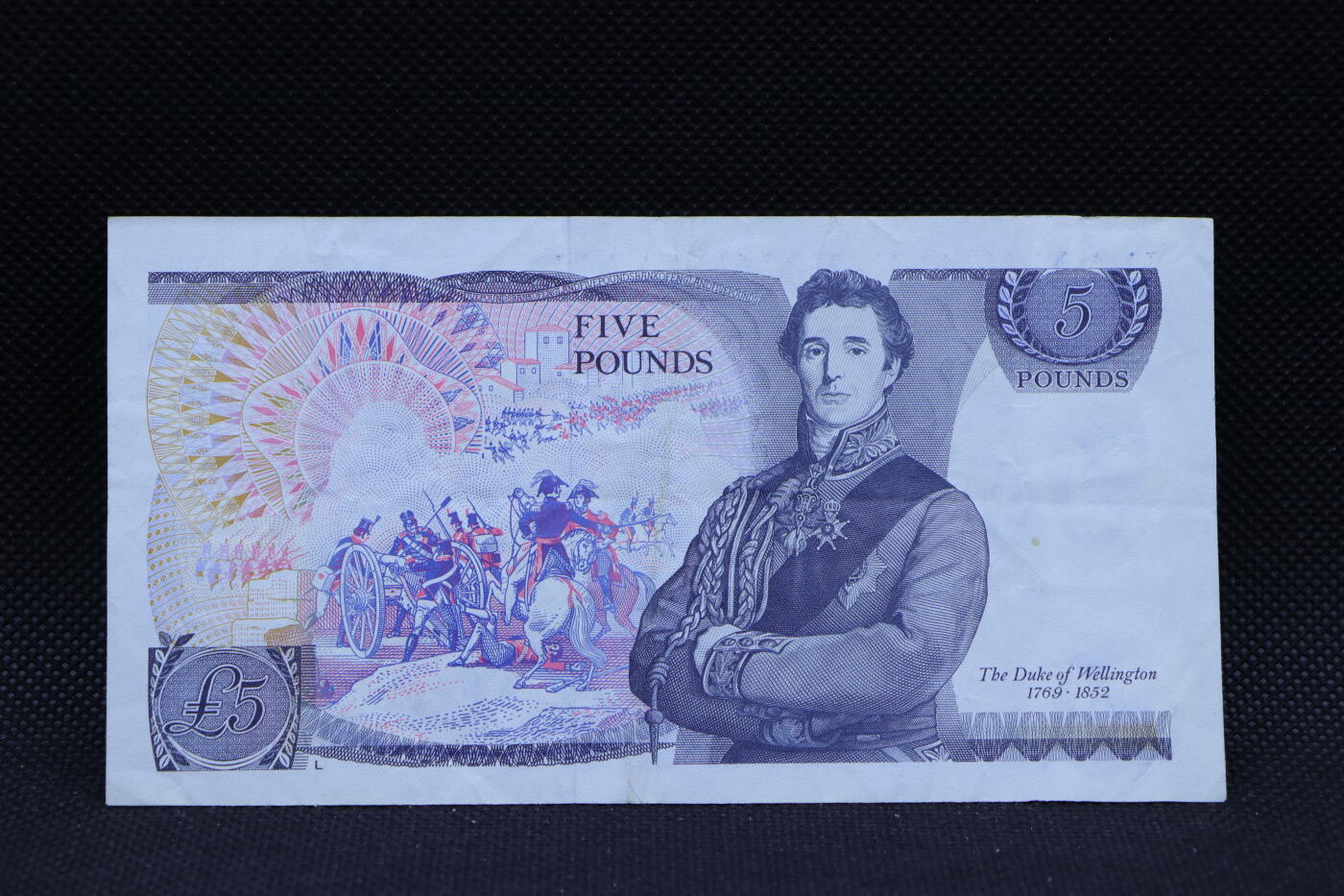 【淘币小摊】限时拍第八百三十四拍  纸币场  满百包邮可预留两周  周一统一发货     英国英格兰银行5镑纸币【有折】