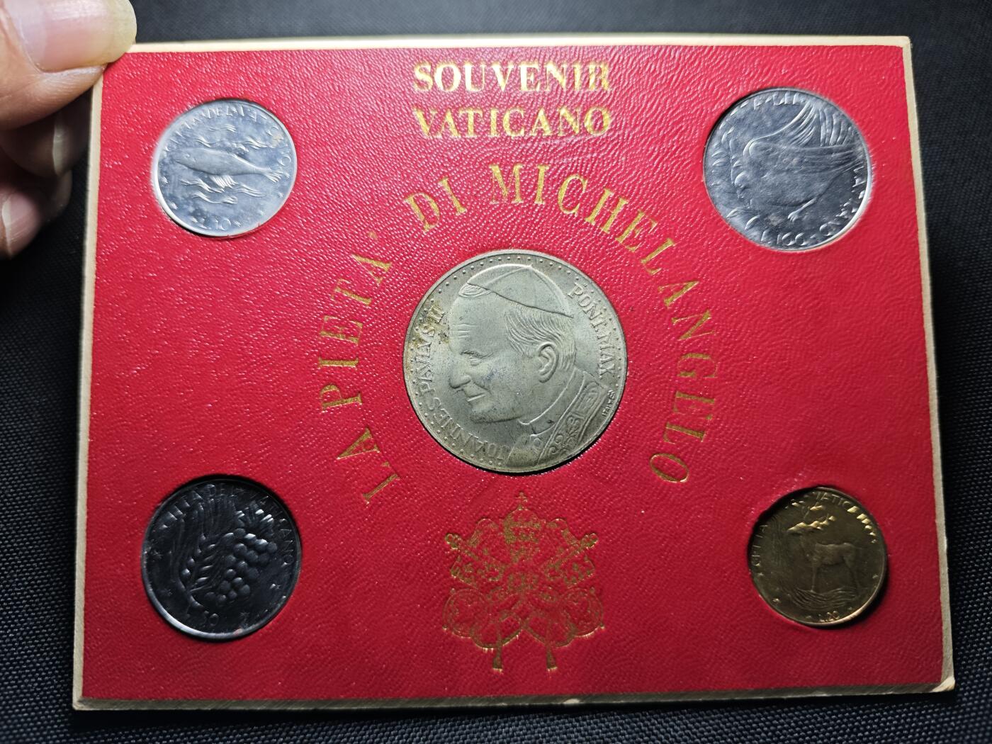 KK钱币收藏小铺 《套币 好品/批量散币专场》  2月预留时间 周末发货  梵蒂冈套币 含镀银章