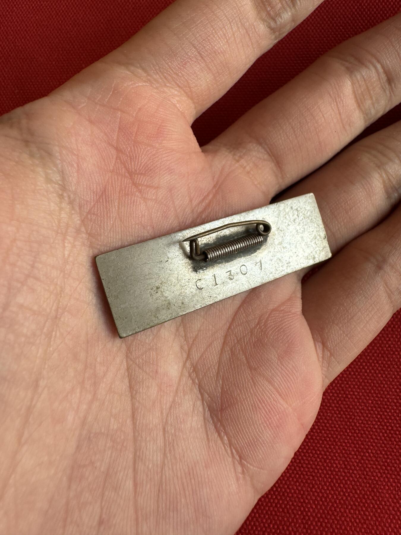 五哥徽章群   20号周六晚上八点4群联拍 铜章