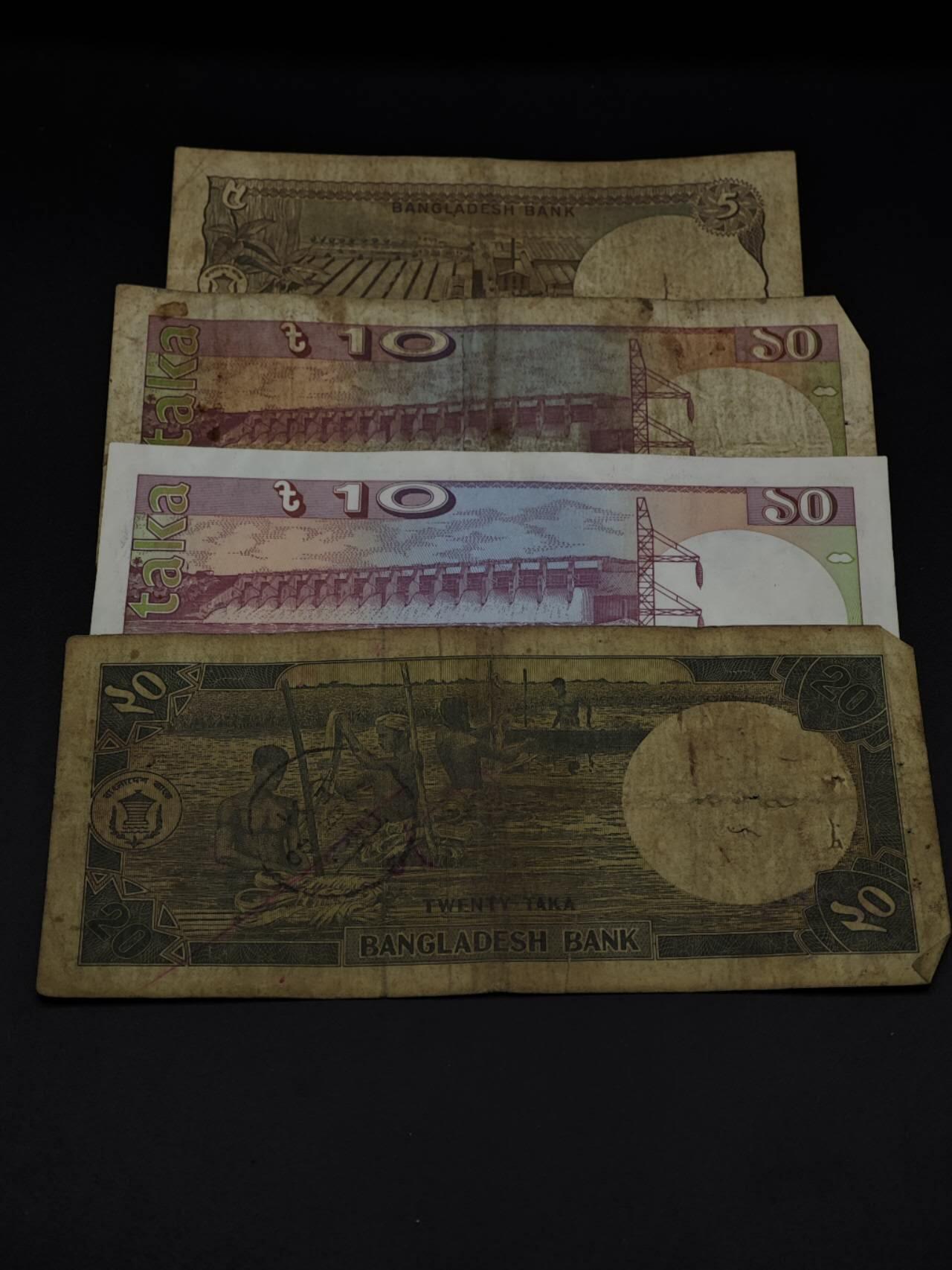 【淘币小摊】限时拍第八百三十四拍  纸币场  满百包邮可预留两周  周一统一发货  孟加拉5-10-20塔卡纸币4张【有折】