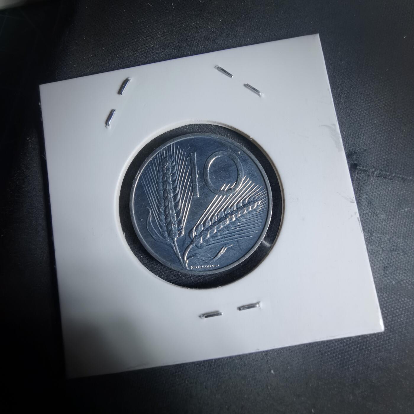 沼泽如烟--第941场 意大利1981年10里拉